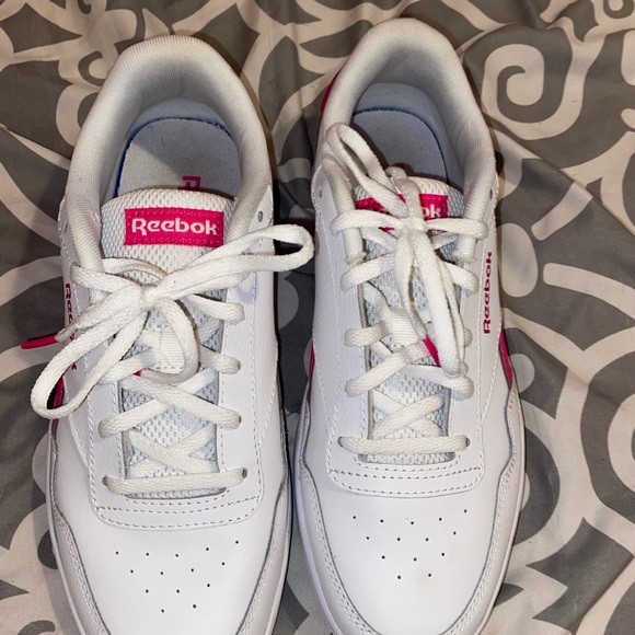 Reebok Shoes - Picture 2 of 4